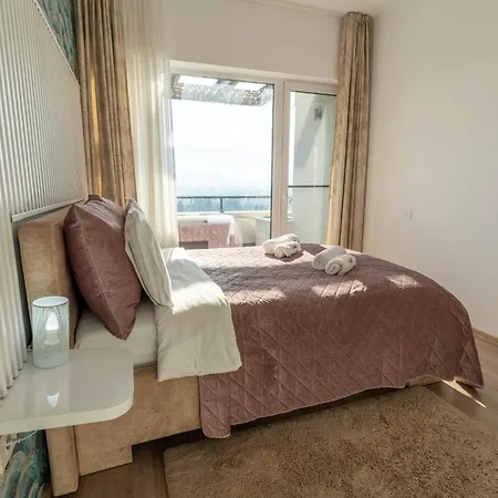 Mohost Penthouse - Luxury With Mountain Views Апартаменти Брашов