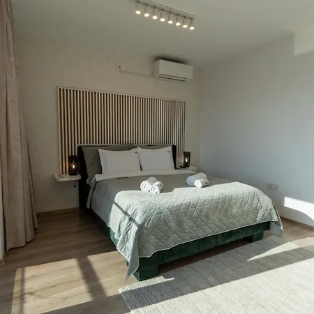 Mohost Penthouse - Luxury With Mountain Views Апартаменти